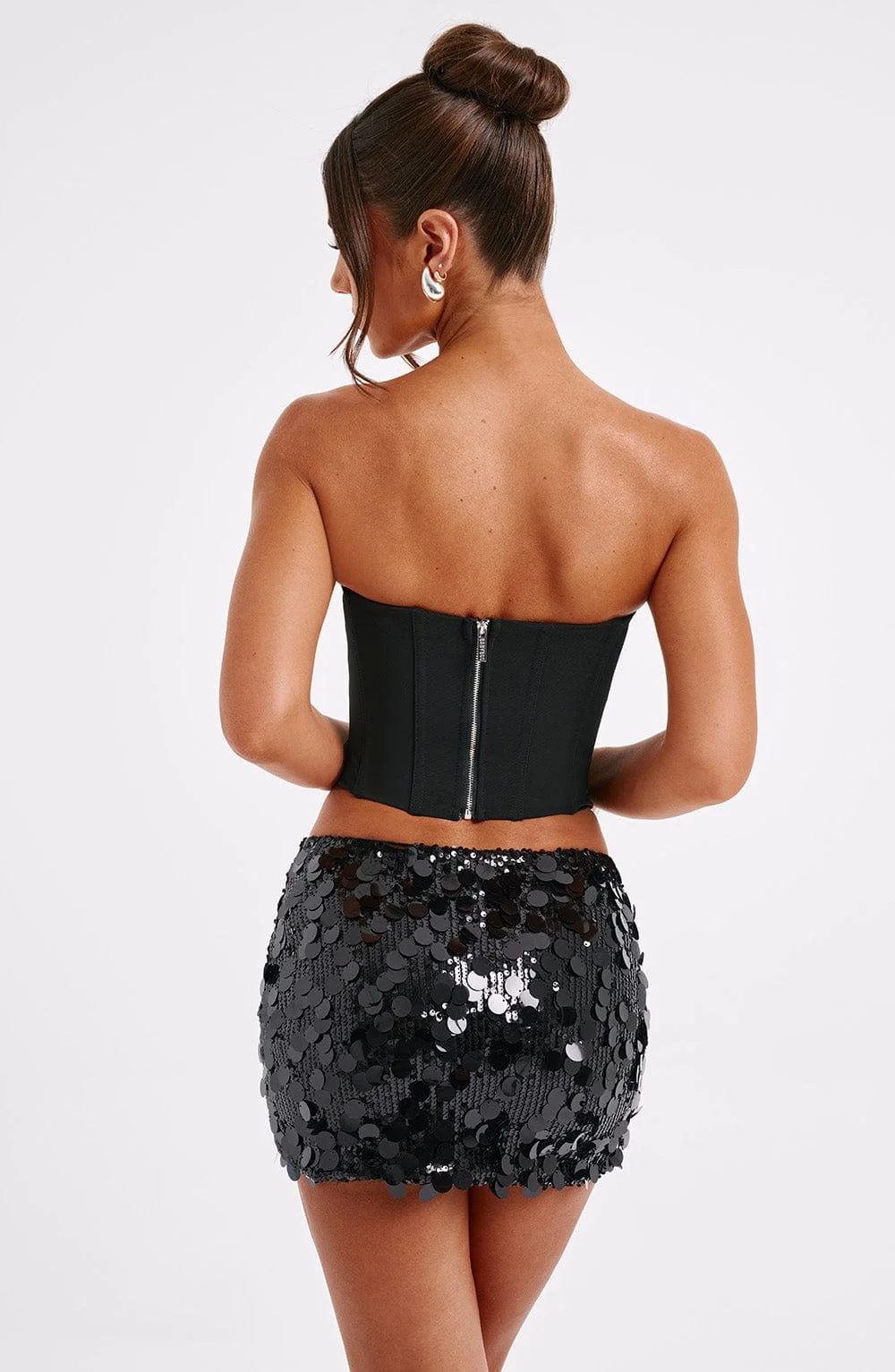Sparkling Sequin Mini Skirt in Black - High-Waisted Glamour