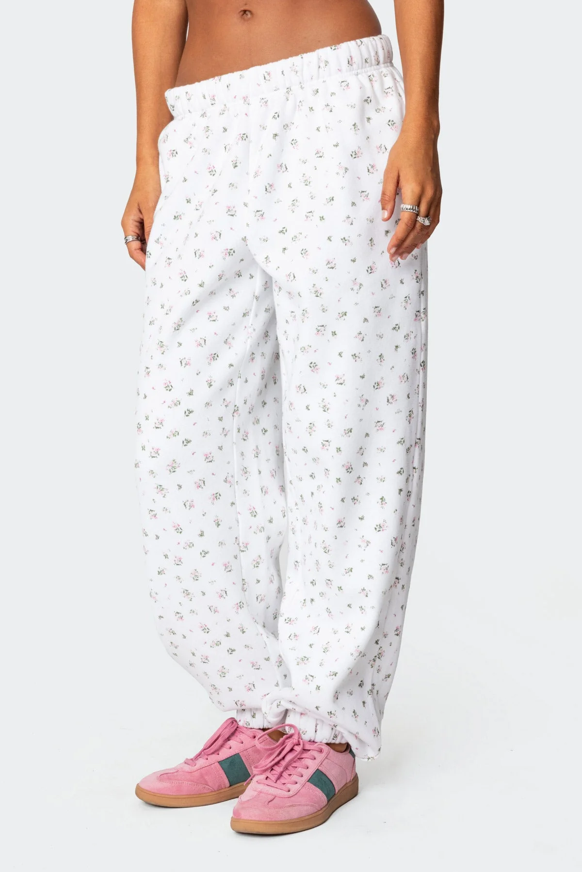 Floral Print Oversized Sweatpants Cream