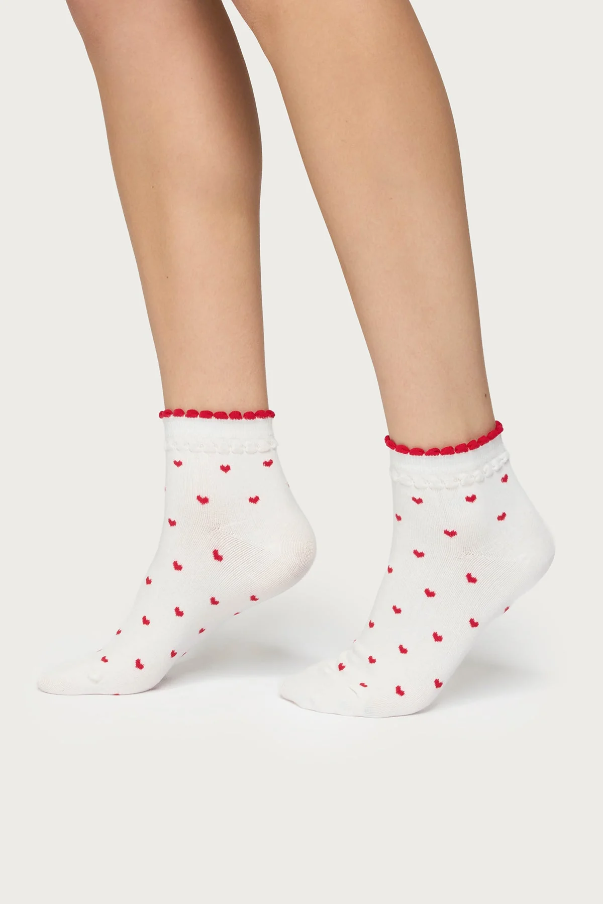 White Heart Graphic Cotton Socks - Scalloped Trim Design