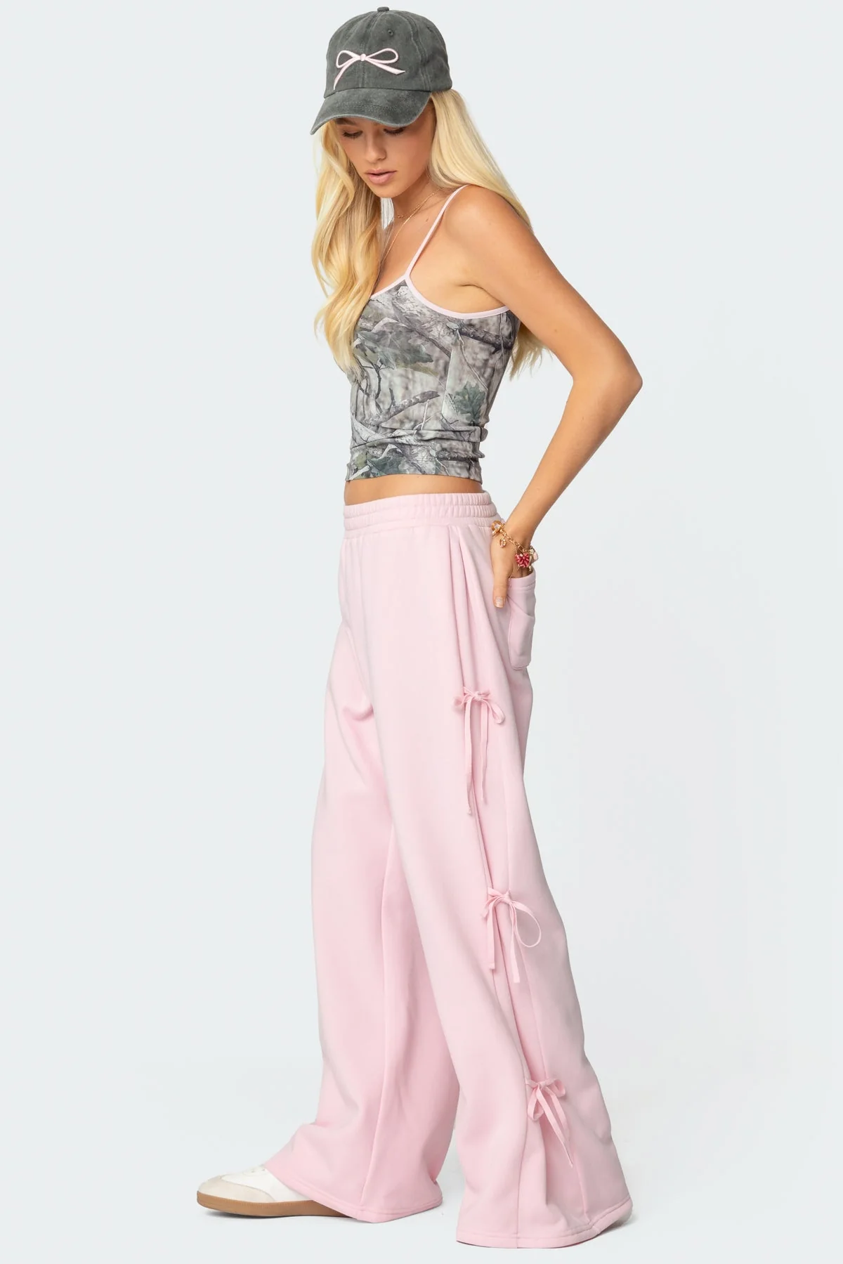 Ribbon Detail Baggy Pink Sweatpants