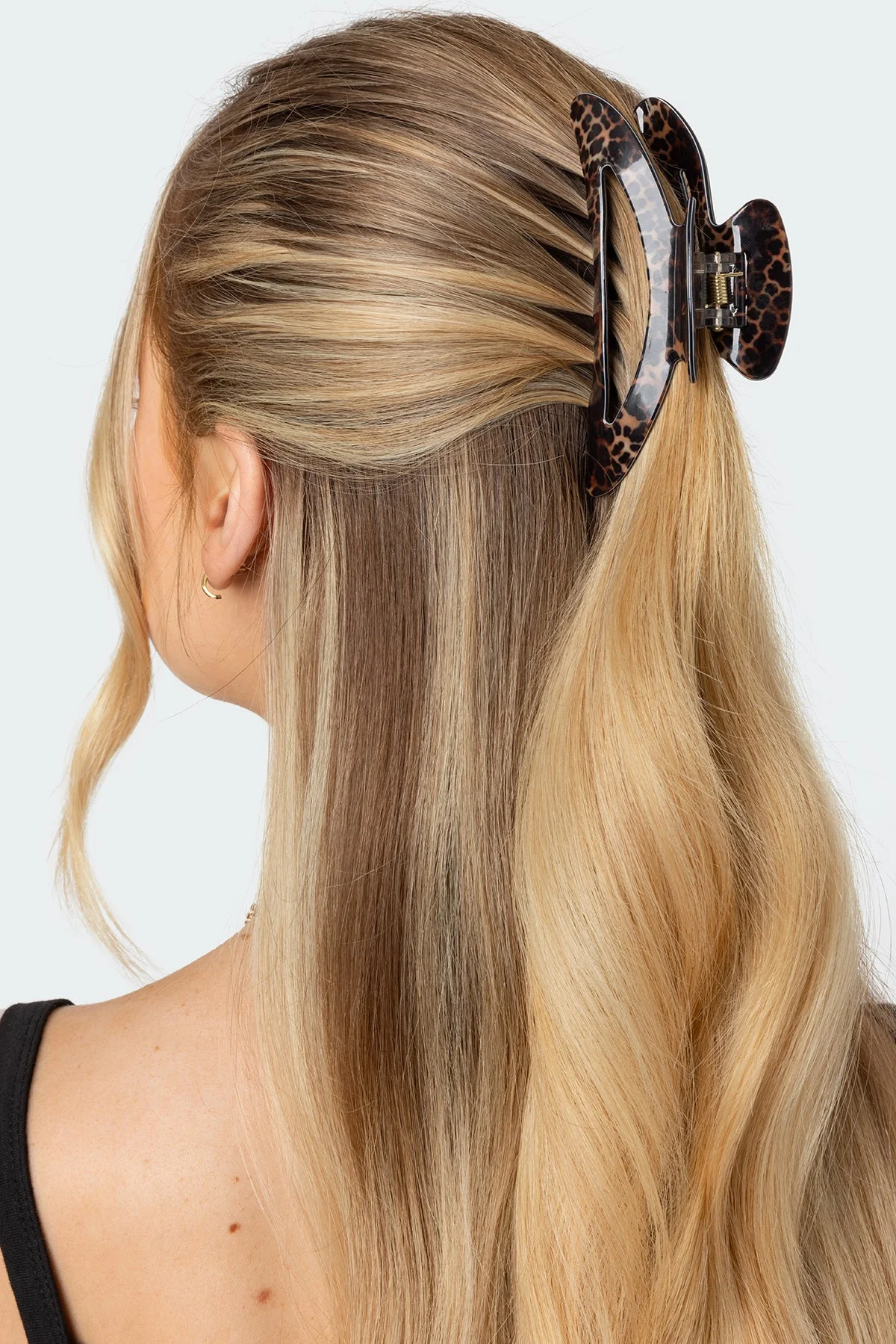 Leopard Design Claw Hairclip - Trendy Hair Accessory for Stylish Looks