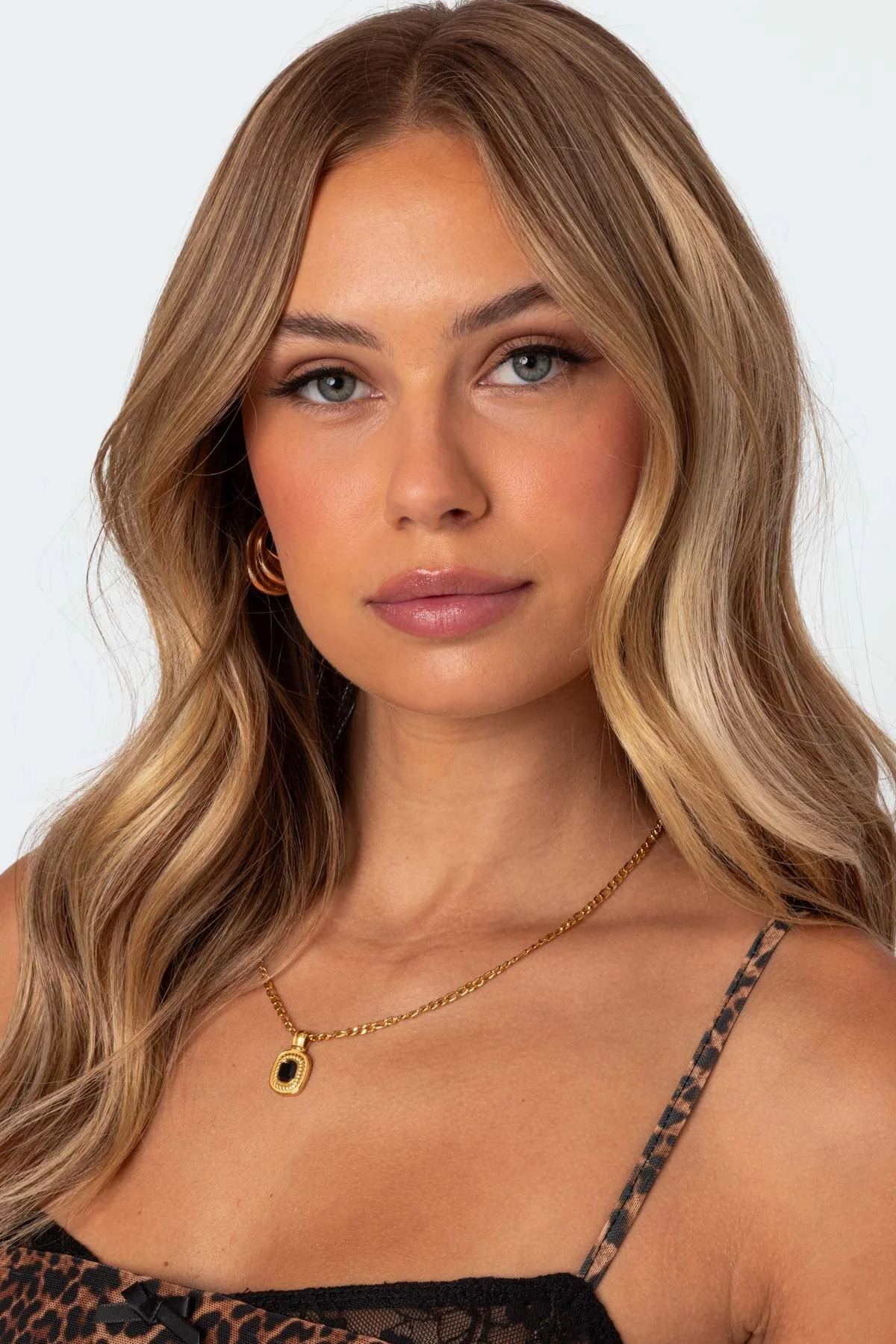 Vintage Charm Pendant Necklace - Adjustable Gold Tone