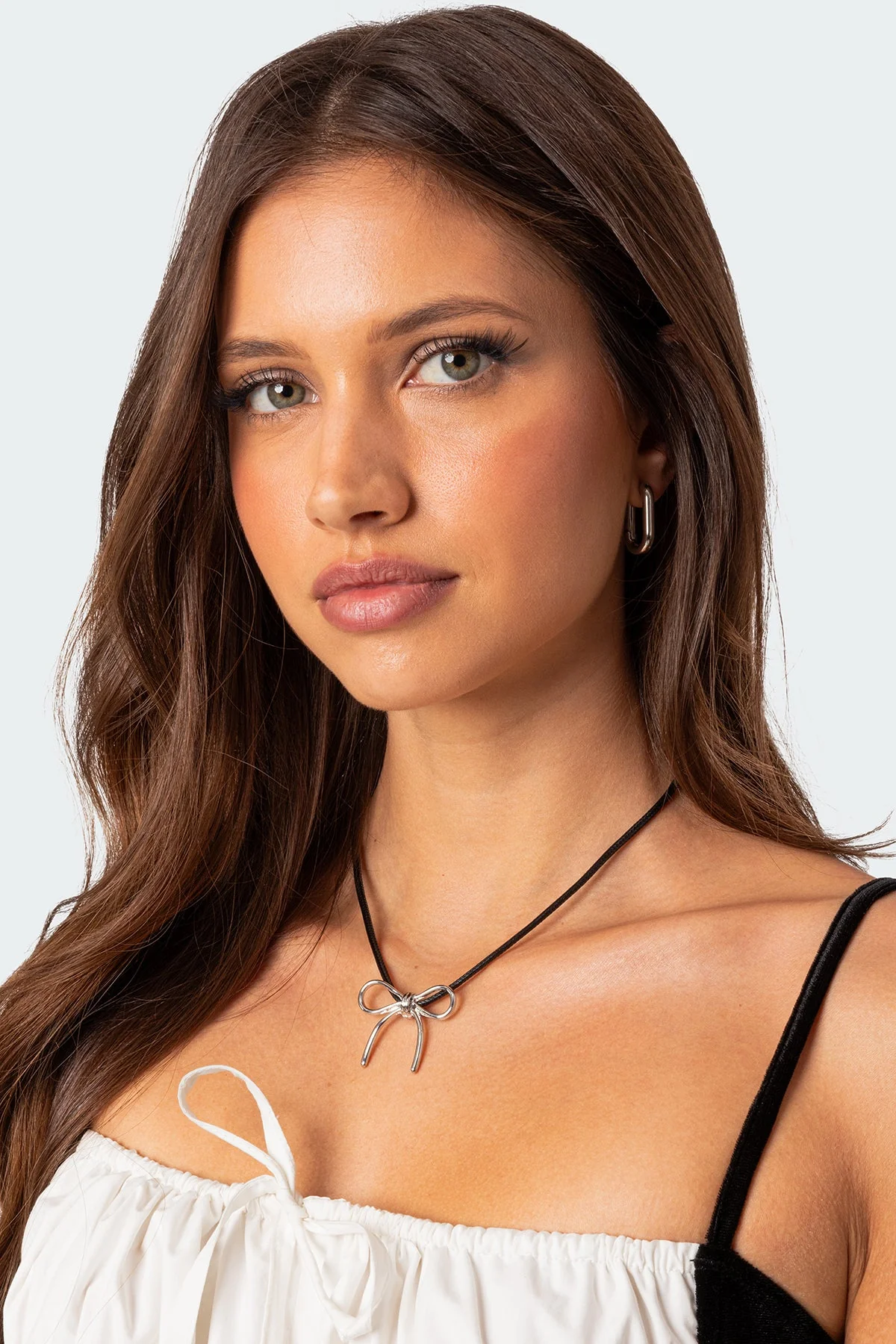 Silver Bow Cord Necklace for Elegant Style