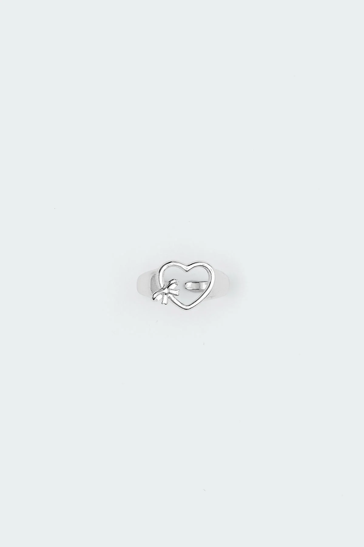 Silver Bowed Heart Ring - Chic Womens Jewelry