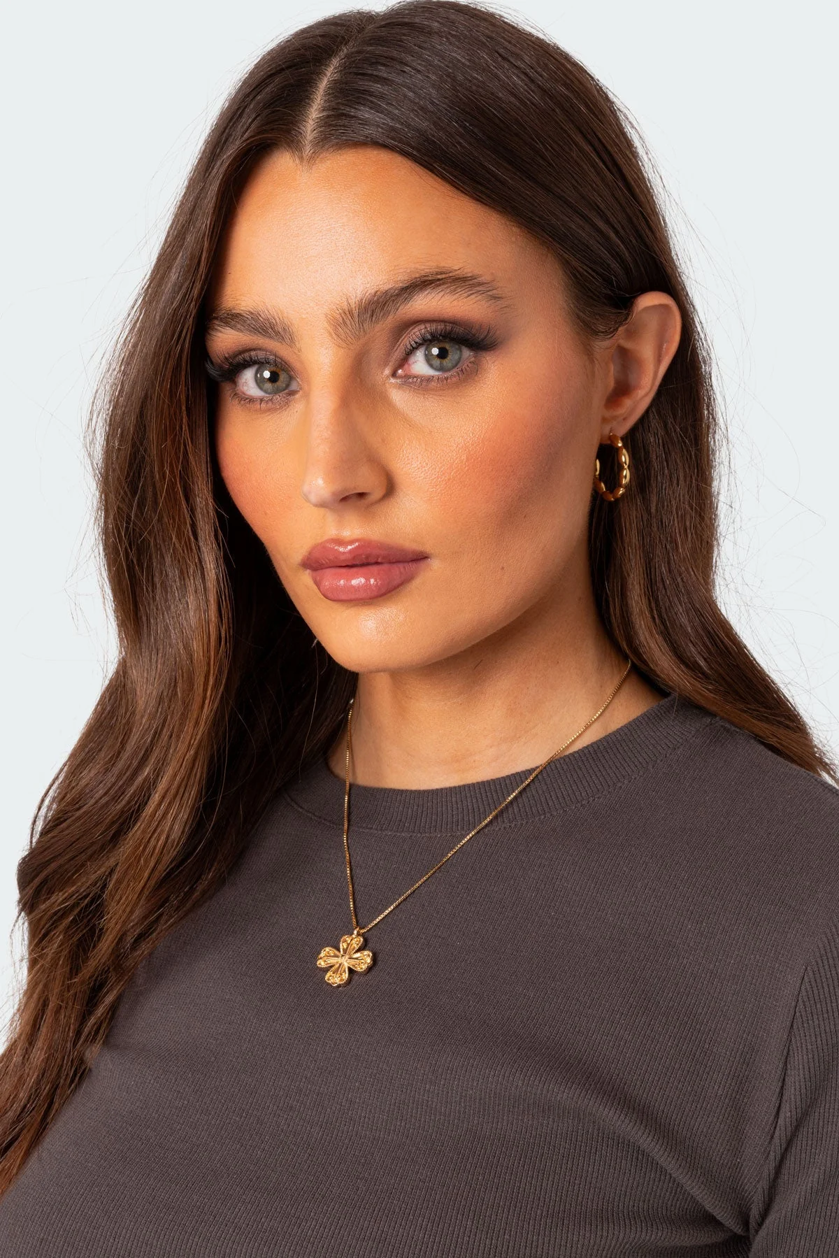 Vintage Clover Pendant Necklace in Gold Tone