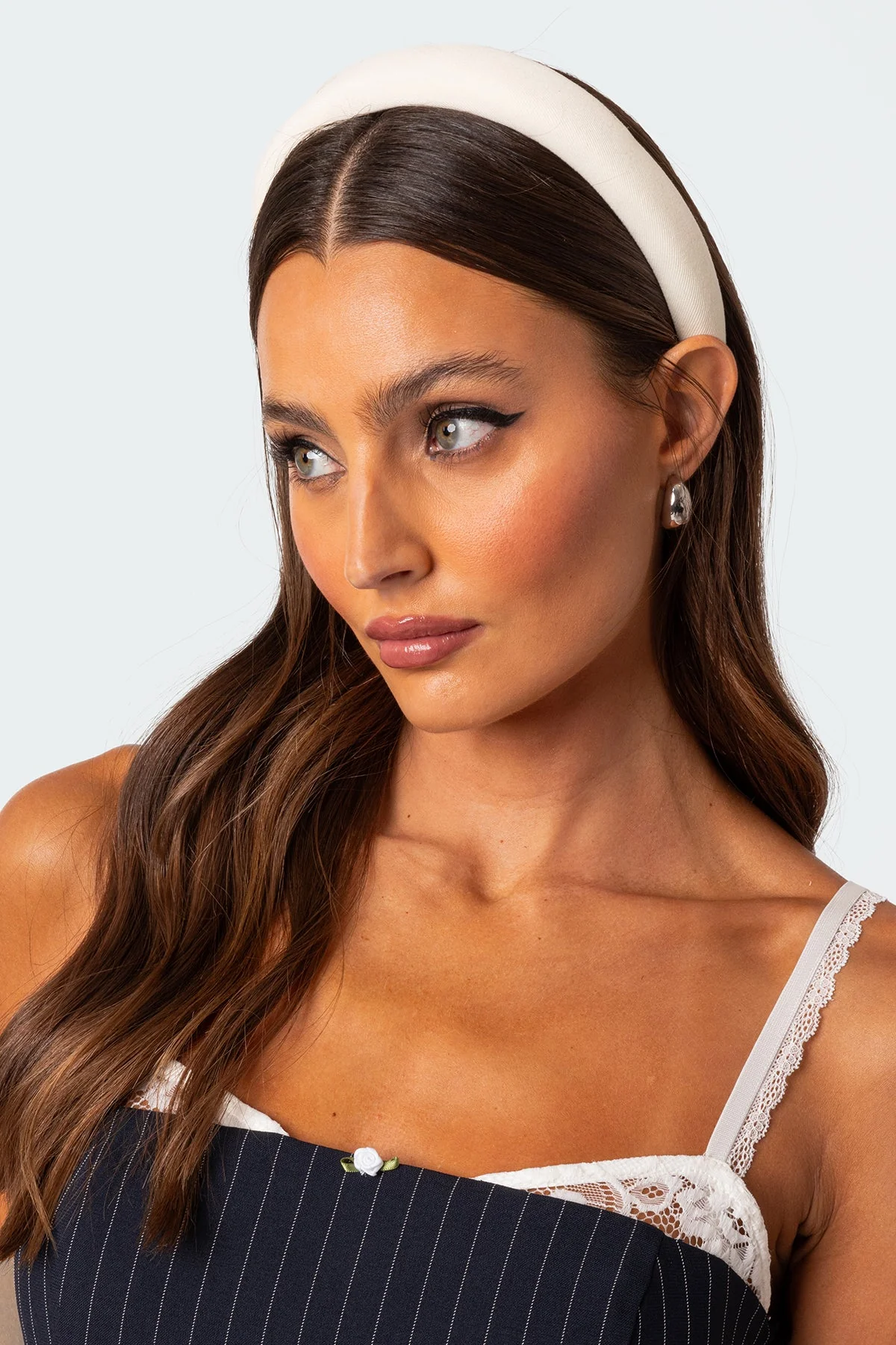 Cream Padded Headband for Stylish Accessories Lovers