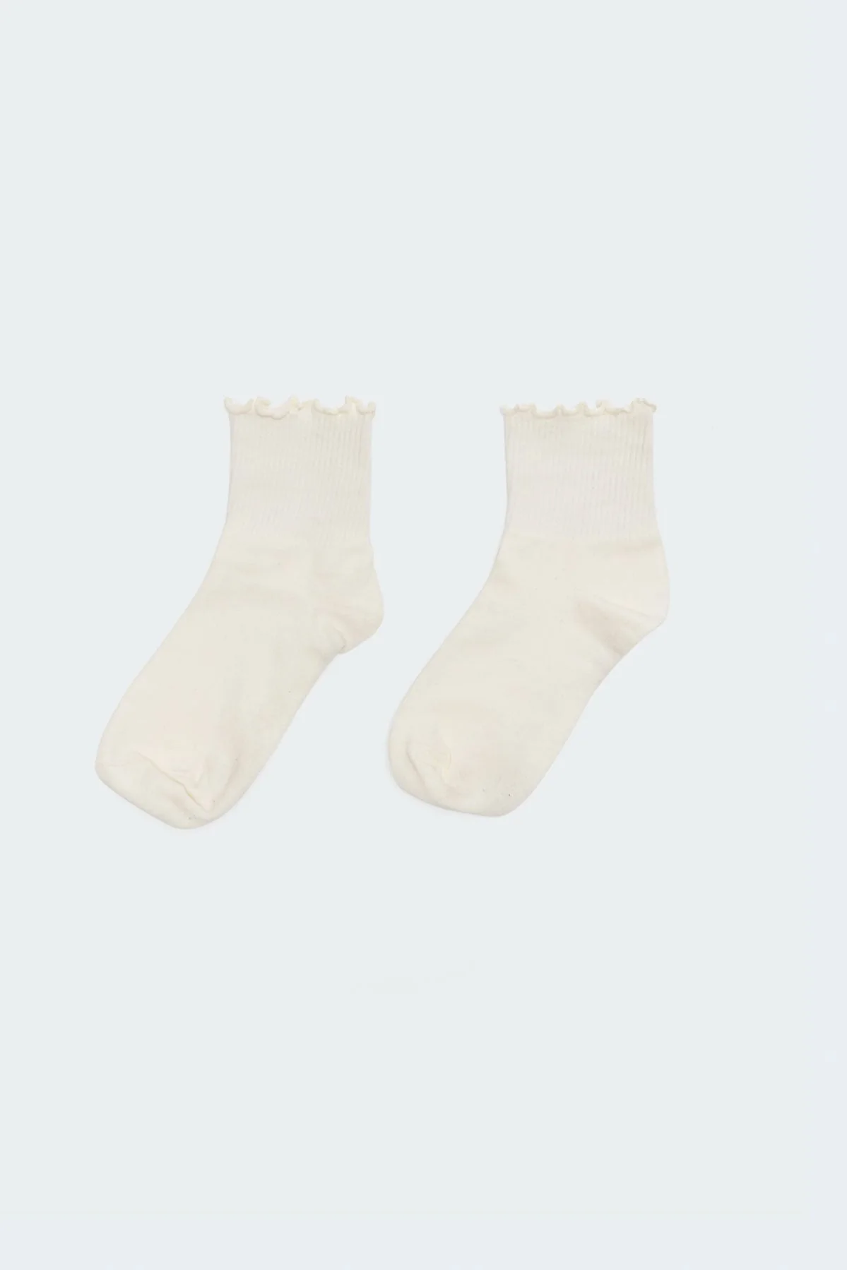 Cream Frilled Hem Socks for Stylish Comfort