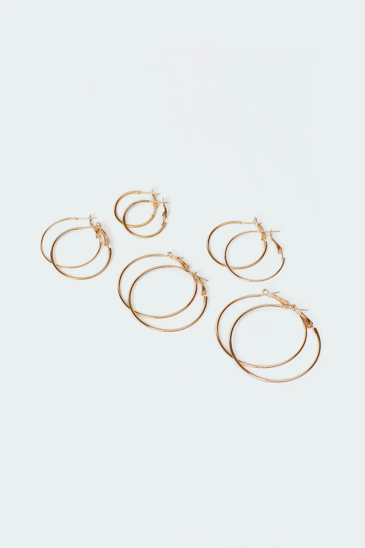 Gold Hoop Earrings Set - Assorted Sizes for Stylish Jewelry Lovers
