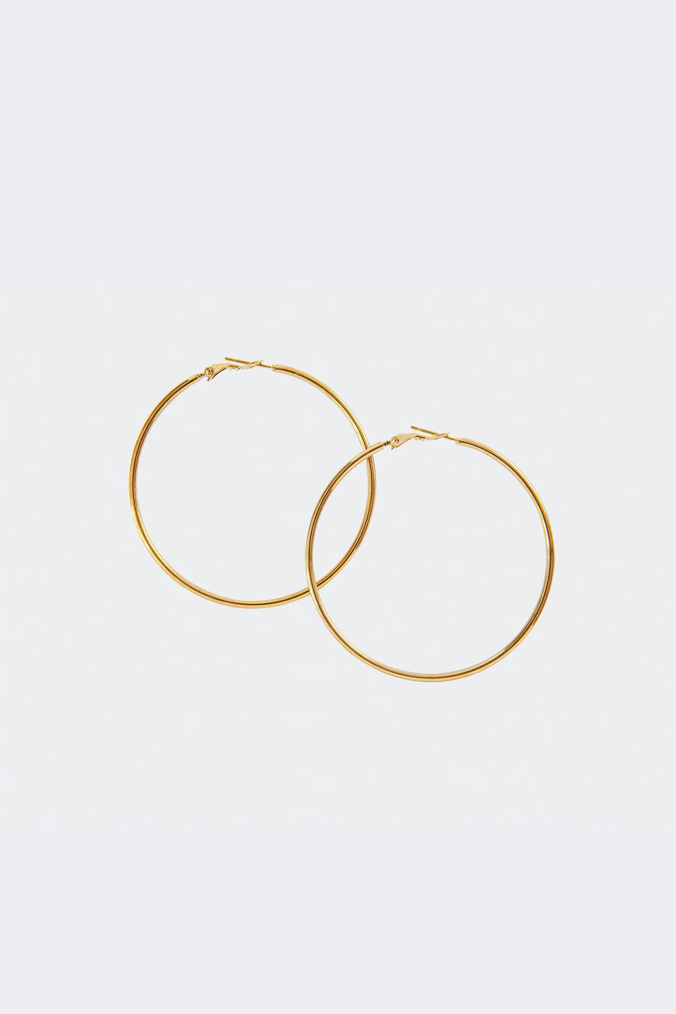 Gorgeous Gold Hoop Earrings - Trendy & Lightweight
