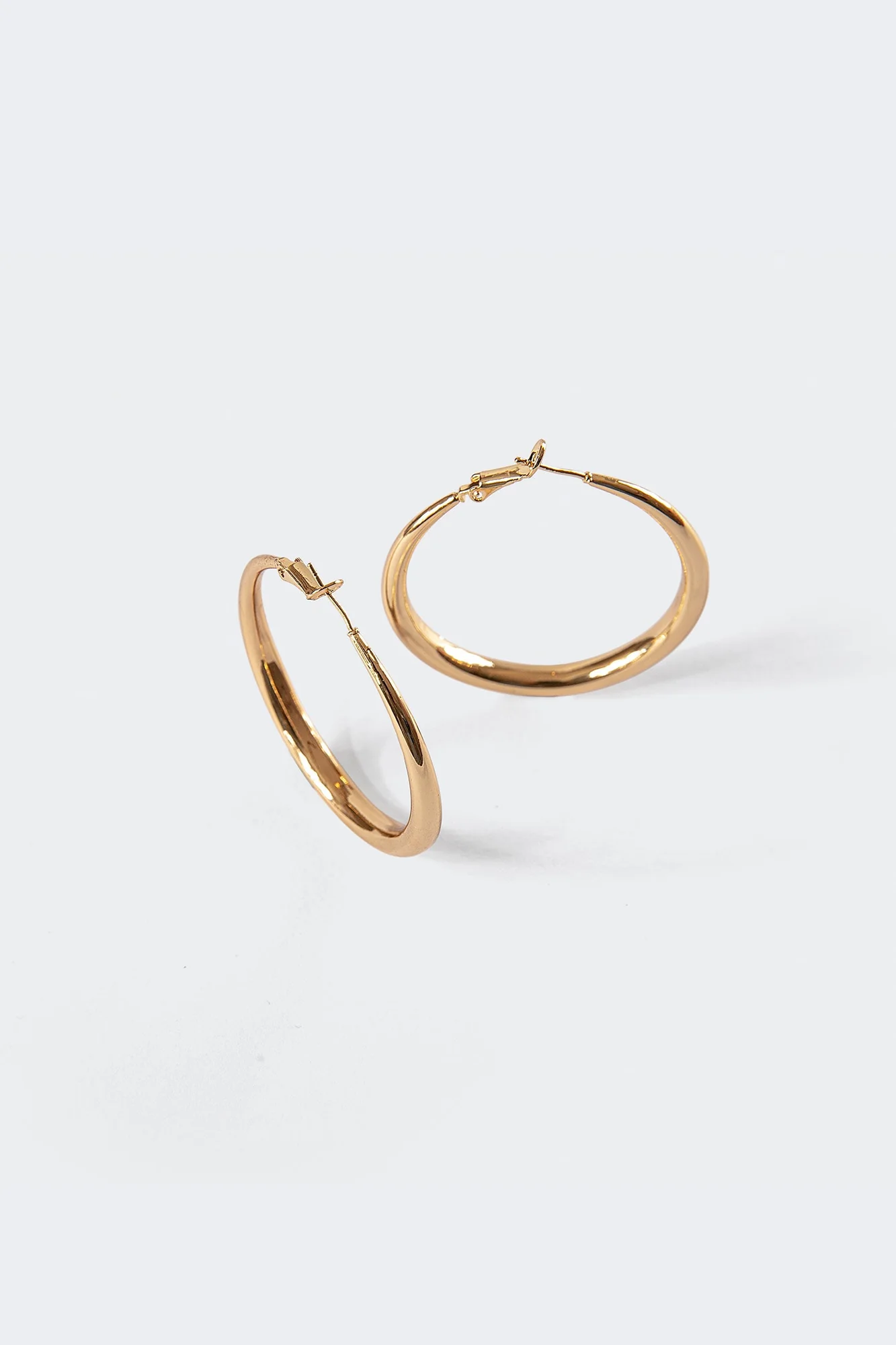 Chic Gold Hoop Earrings - Lightweight & Stylish