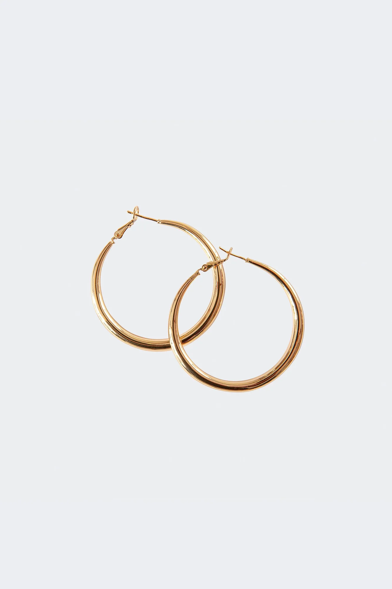 Chic Gold Hoop Earrings - Lightweight & Stylish
