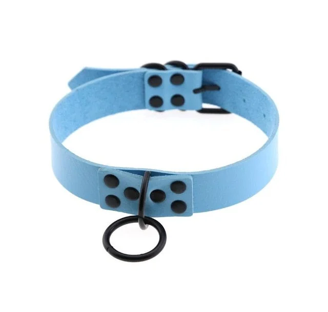 Chic Bumper Choker & Leash Set in Black Faux Leather