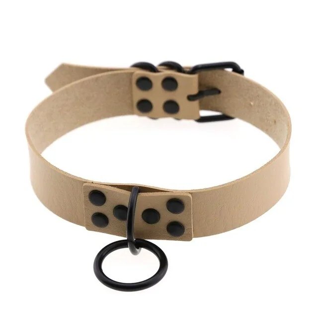 Chic Bumper Choker & Leash Set in Black Faux Leather