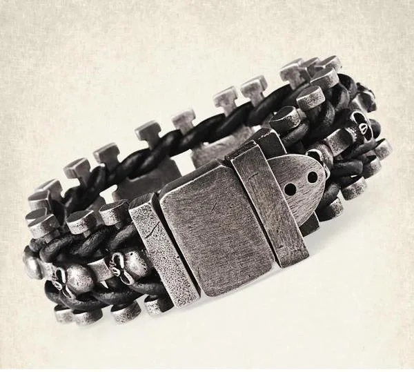 Silver Gray Skull Stainless Steel Bracelet 22cm | 8.7in