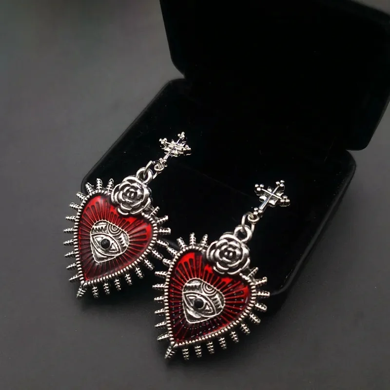 Black Gothic Heart Earrings Premium Alloy Chic Design