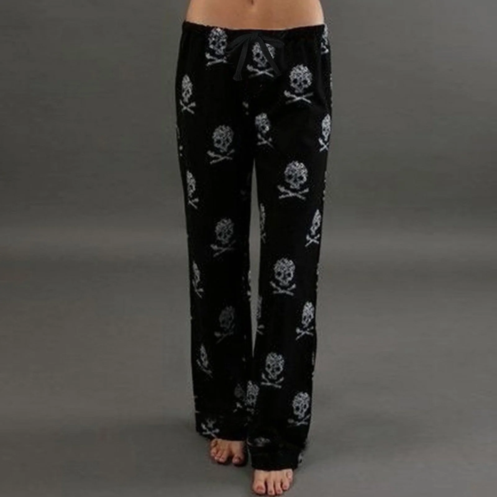 Edgy Skull Print Lightweight Cotton Pants in Black
