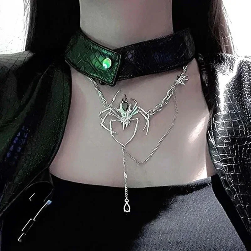 Silver Gothic Style Womens Necklace - Premium Metal Finish
