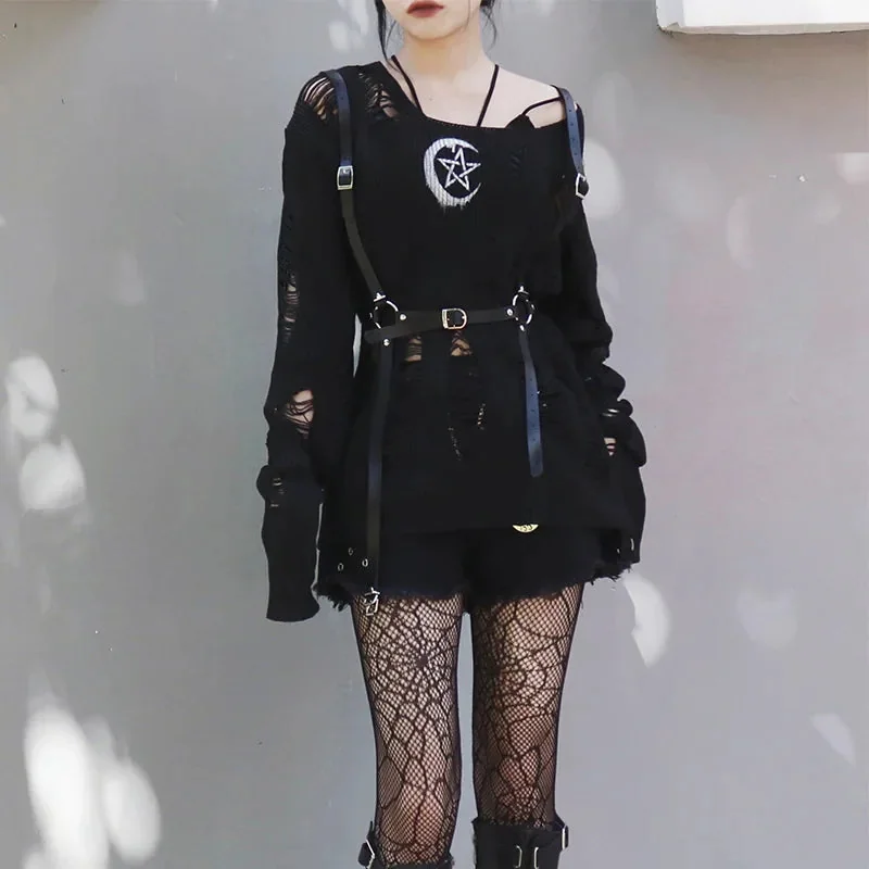 Vintage Gothic Pullover in Black Premium Cotton Blend