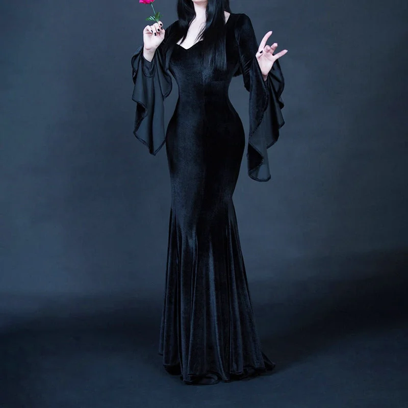 Elegant Gothic Velvet Dress in Black