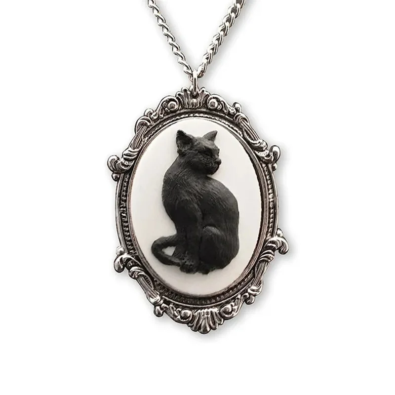 Vintage Gothic Silver Necklace Comfort in Premium Alloy
