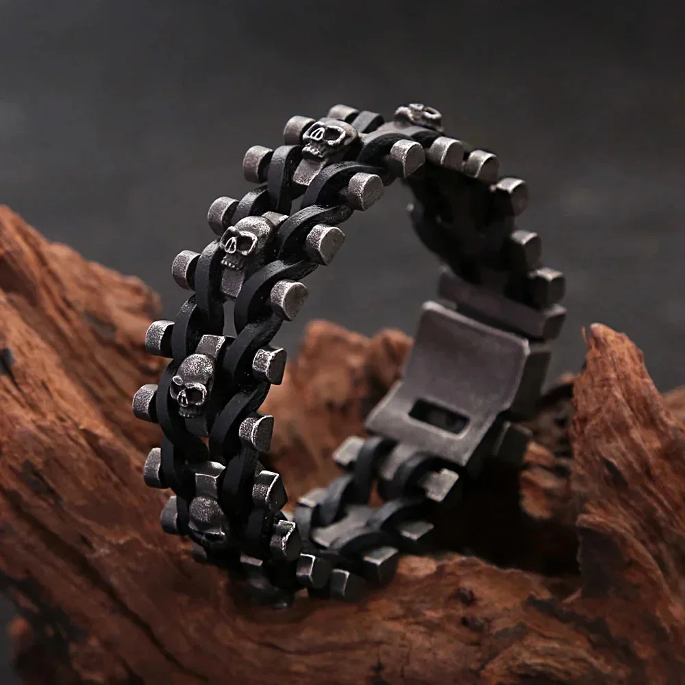 Black Skull Metal Bracelet for Men - Limited Edition