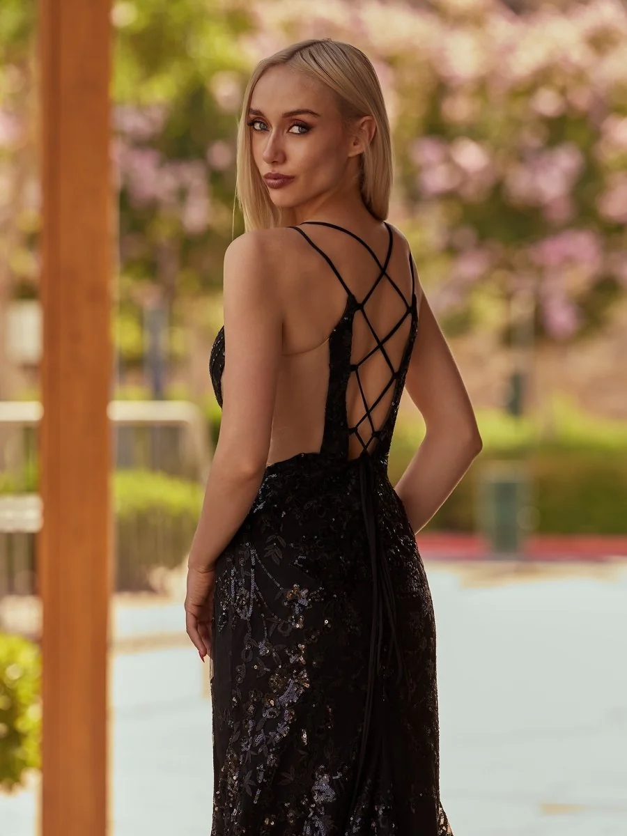 Elegant Black Lace Applique Mermaid Prom Dress