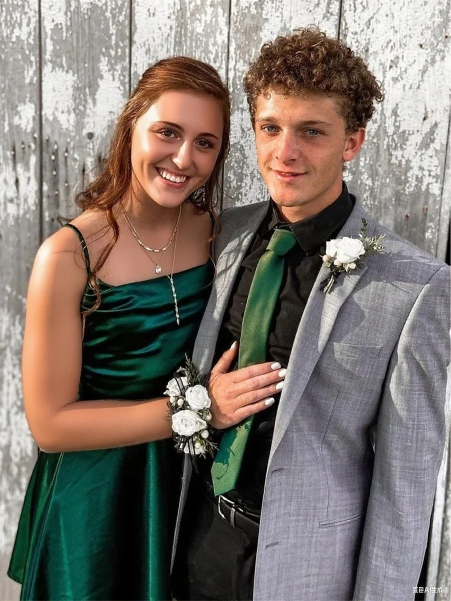 Emerald Satin A-Line Short Dress - Elegant Homecoming Attire