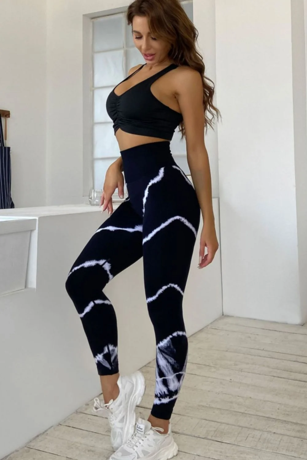 Black High Waist Sporty Leggings for Active Women