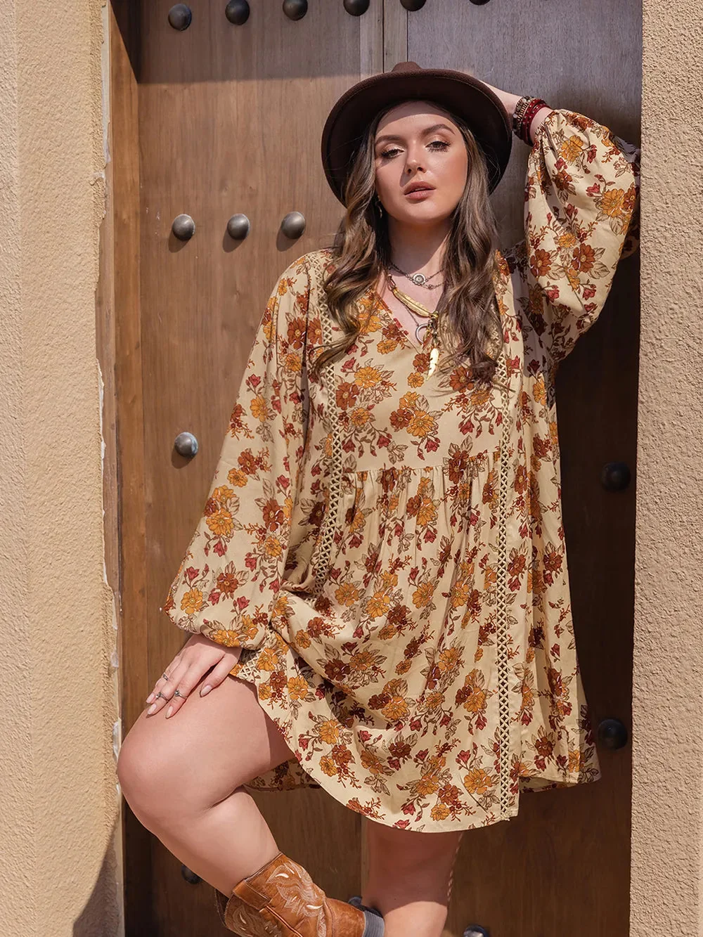 V-Neck Balloon Sleeve Print Plus Size Mini Dress