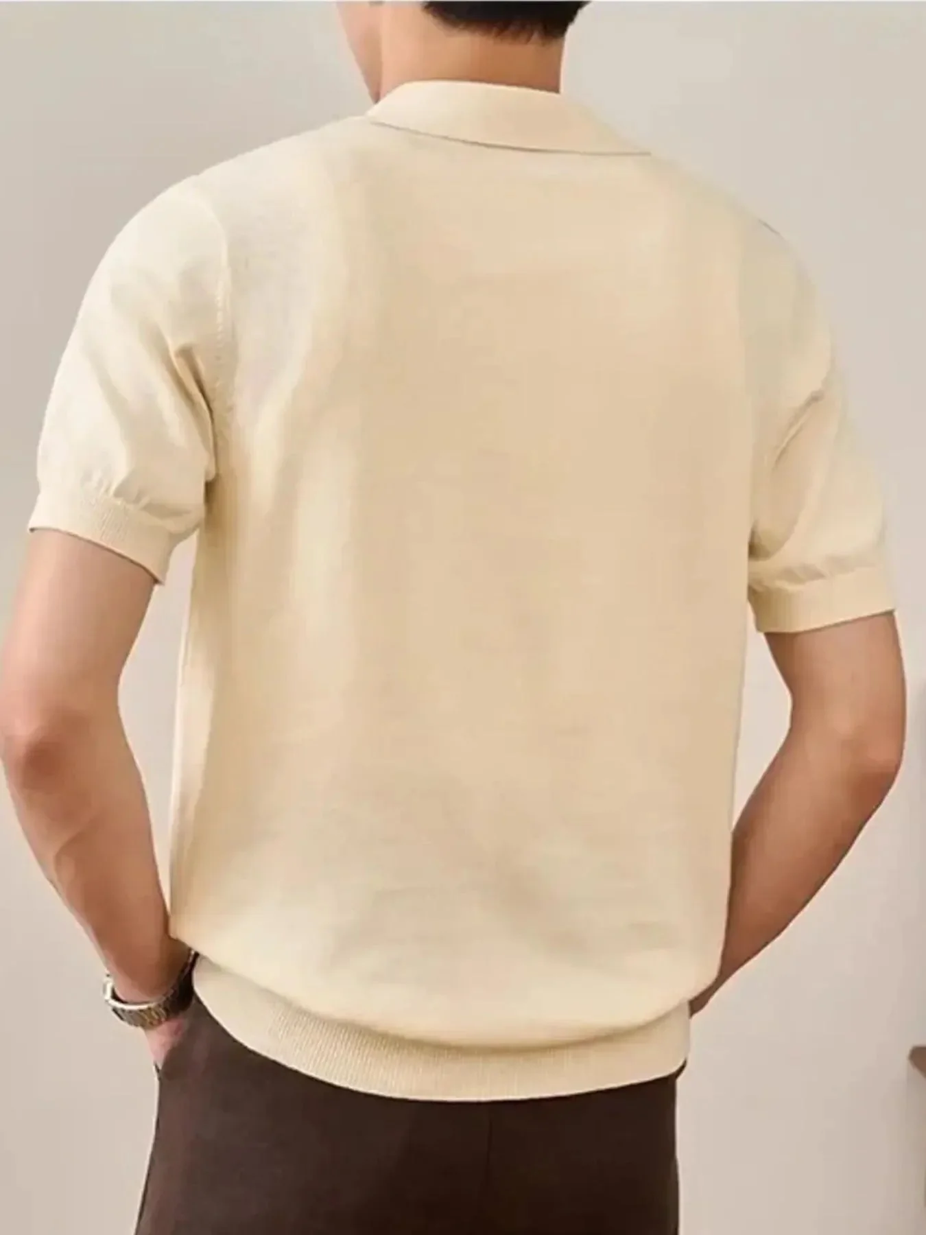 Mens V-Pattern Polo Shirt in Contrast Knit Fabric