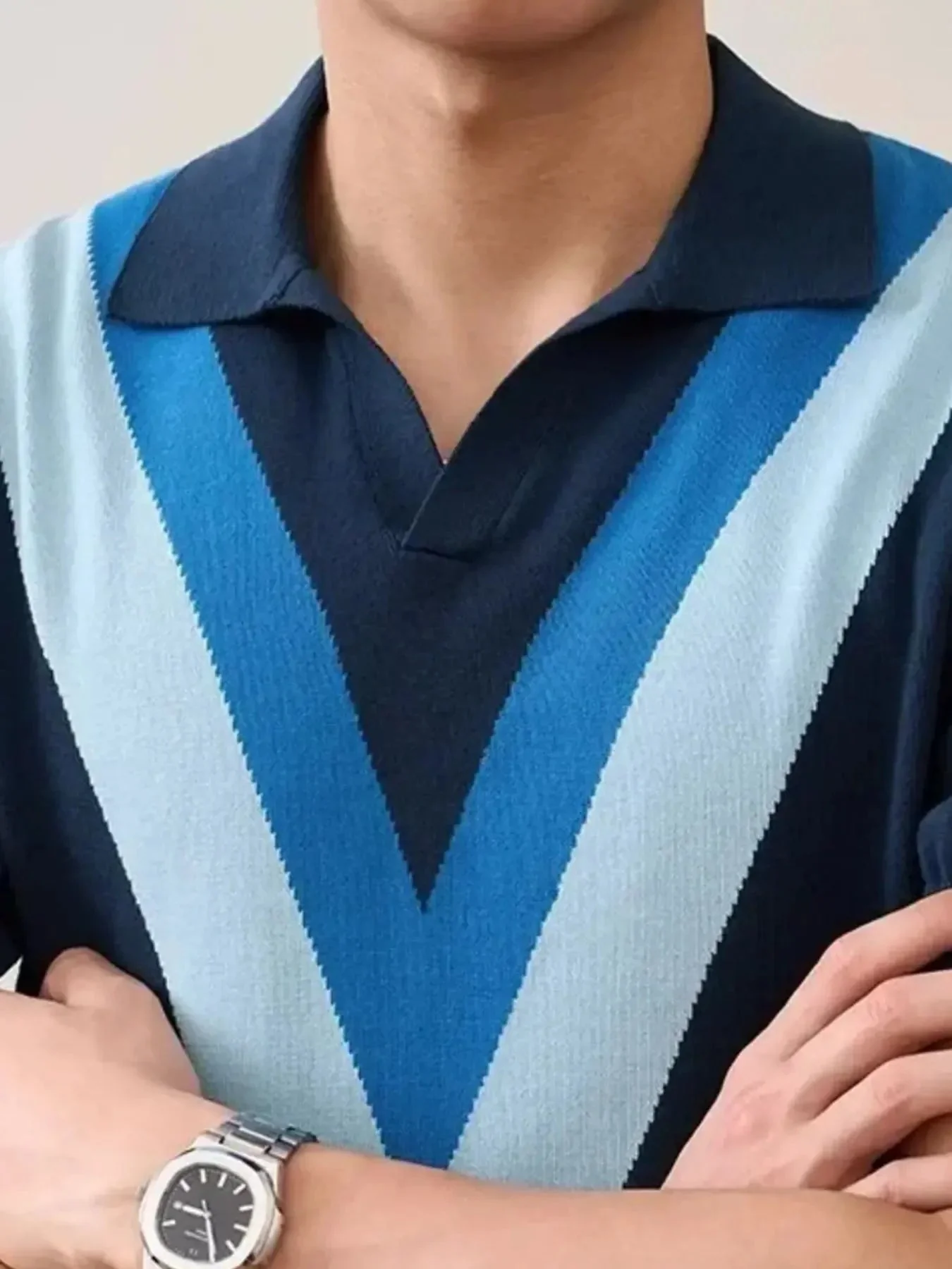 Mens V-Pattern Polo Shirt in Contrast Knit Fabric