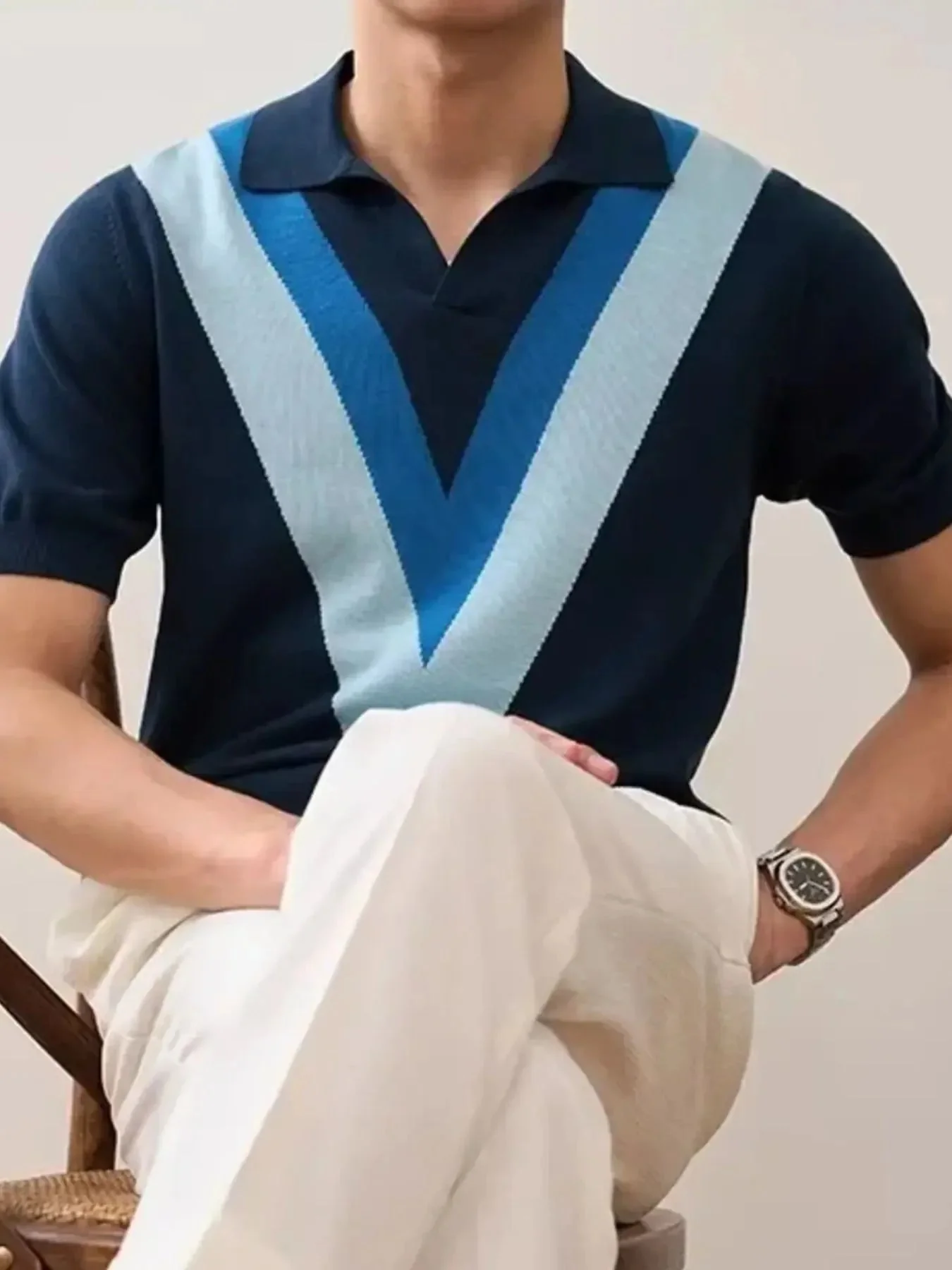Mens V-Pattern Polo Shirt in Contrast Knit Fabric