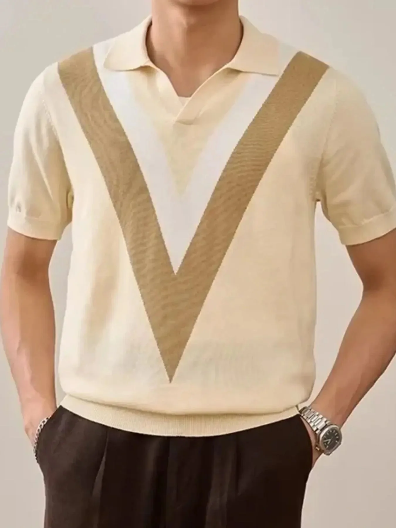 Mens V-Pattern Polo Shirt in Contrast Knit Fabric