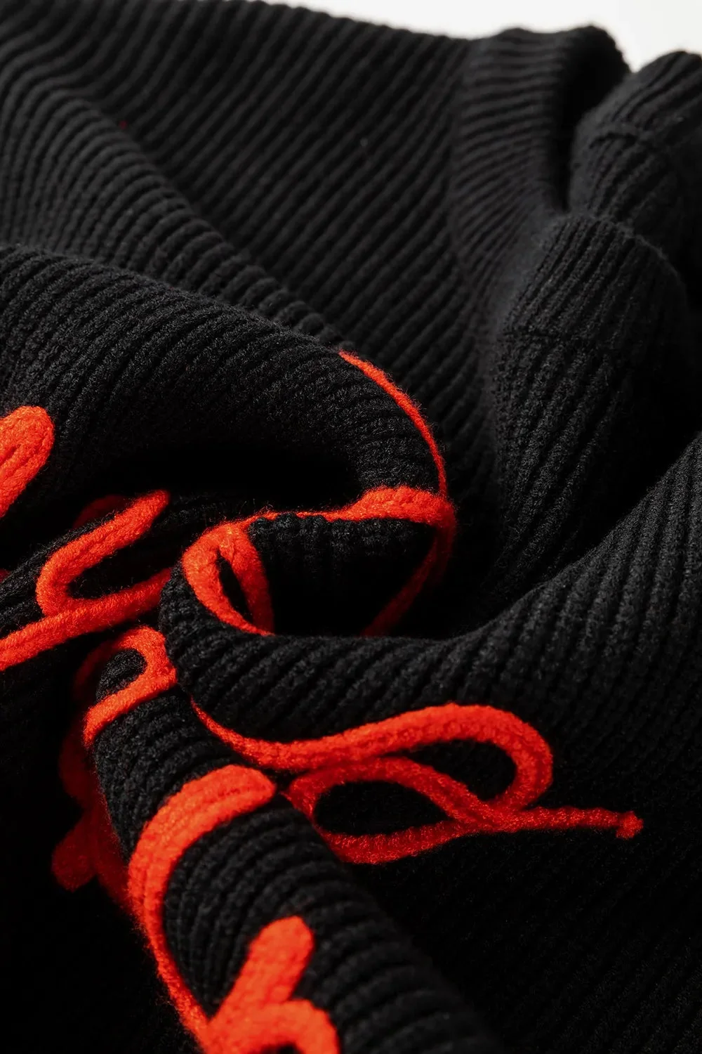 Cozy Round Neck Long Sleeve Sweater in Pumpkin Design