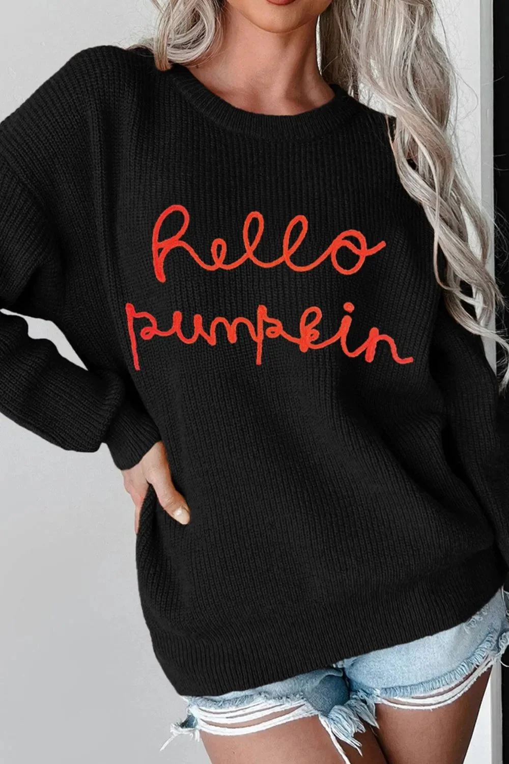 Cozy Round Neck Long Sleeve Sweater in Pumpkin Design