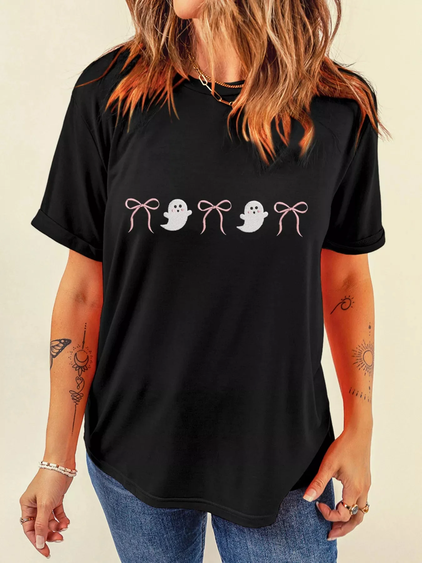 Ghost Bow Halloween Graphic Short Sleeve Tee