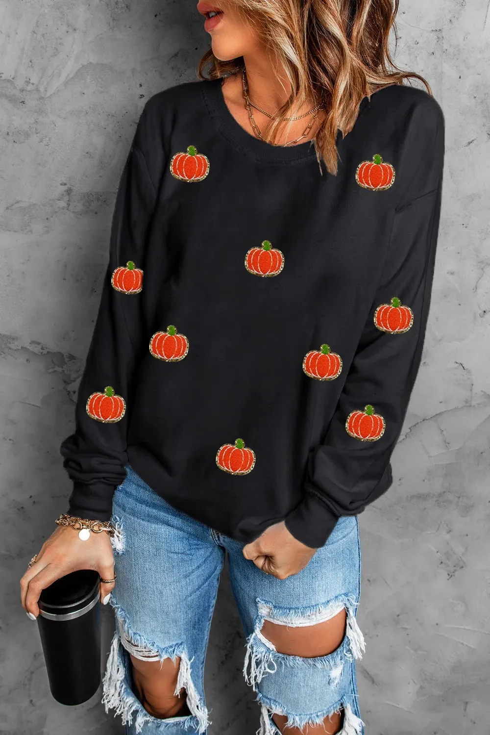 Black Round Neck Sweatshirt for Stylish Fall Looks