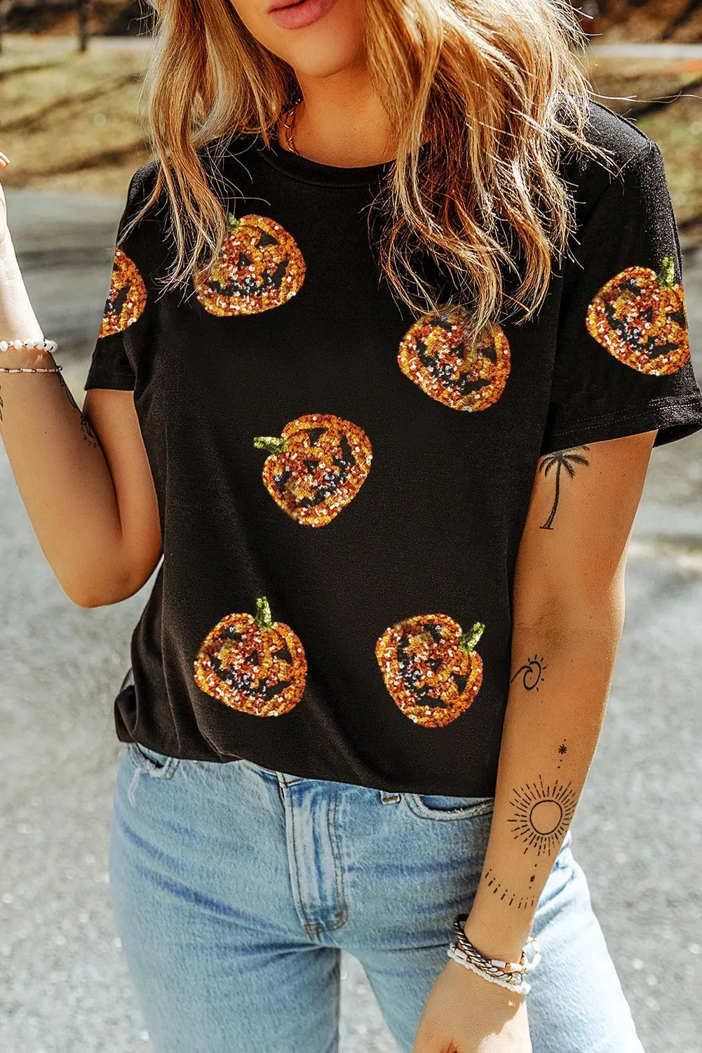 Black Sequin Pumpkin Short Sleeve Tee