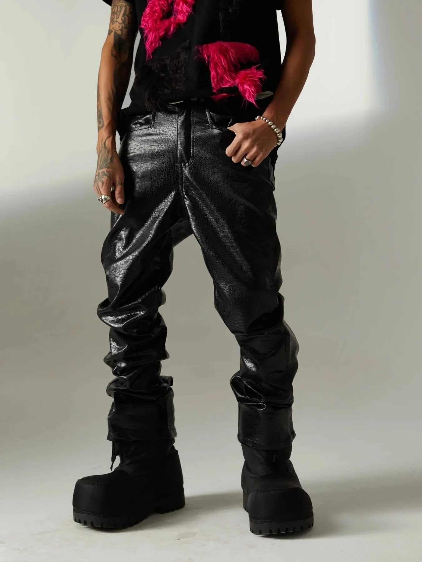 Mens Ruched Lightweight Pants - Black Zip Back