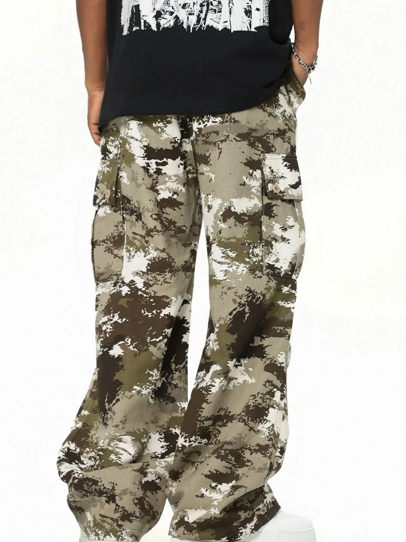 Mens Camouflage Wide Leg Cargo Pants in Green