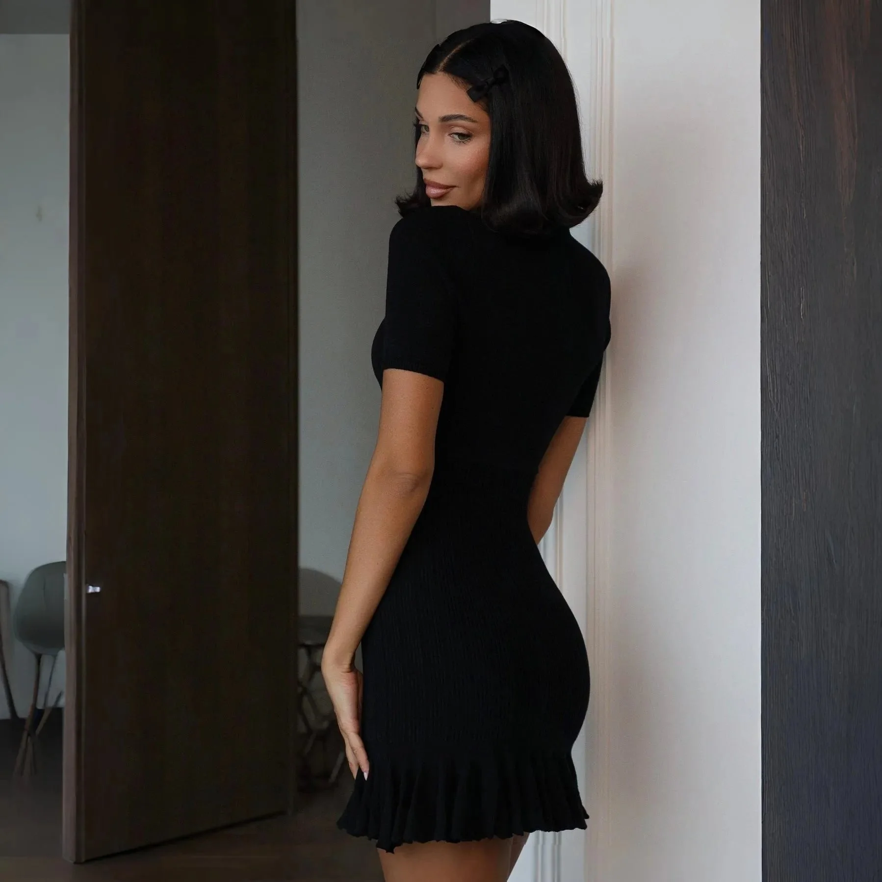 Elegant Ruffled Knit Mini Dress