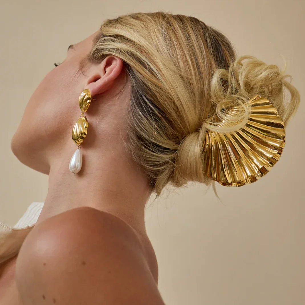 Opaline Shell Hair Claw Clip Set - Stylish Jewelry Accessory