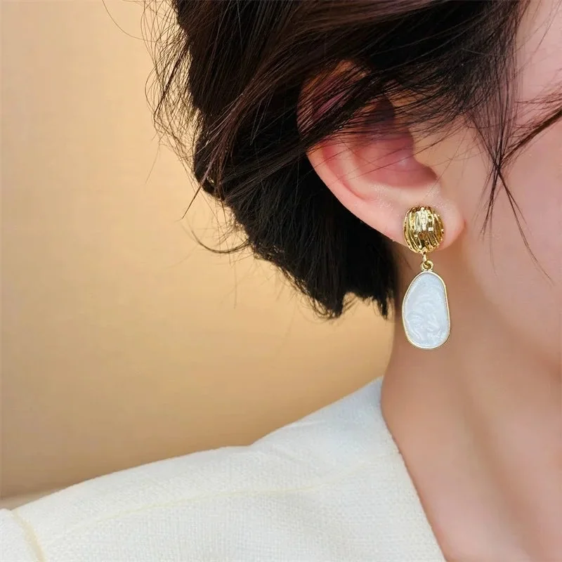 Gold Pearl Dangle Earrings - Elegant Jewelry Accent