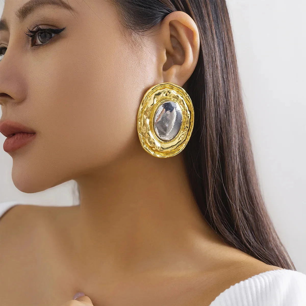 Elegant Oval Stud Earrings in Silver or Gold