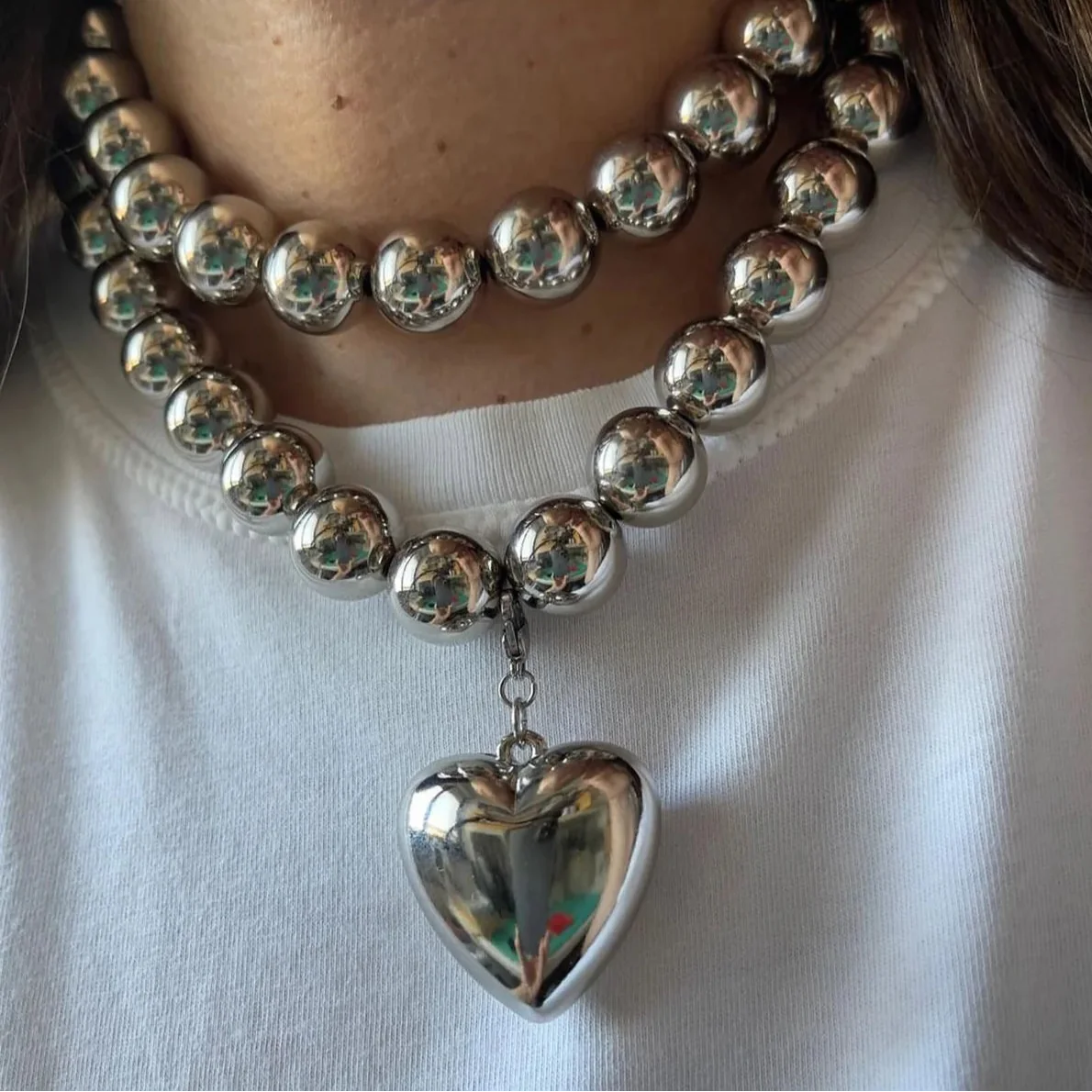 Heart Pendant Metallic Necklace - Elegant Fashion Jewelry