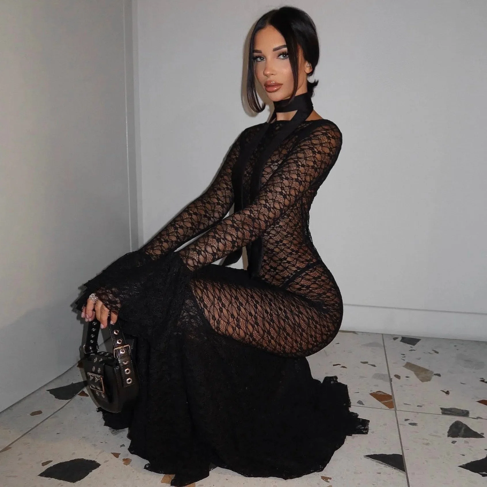 Sophisticated Lace Mermaid Maxi Dress - Elegant Evening Gown