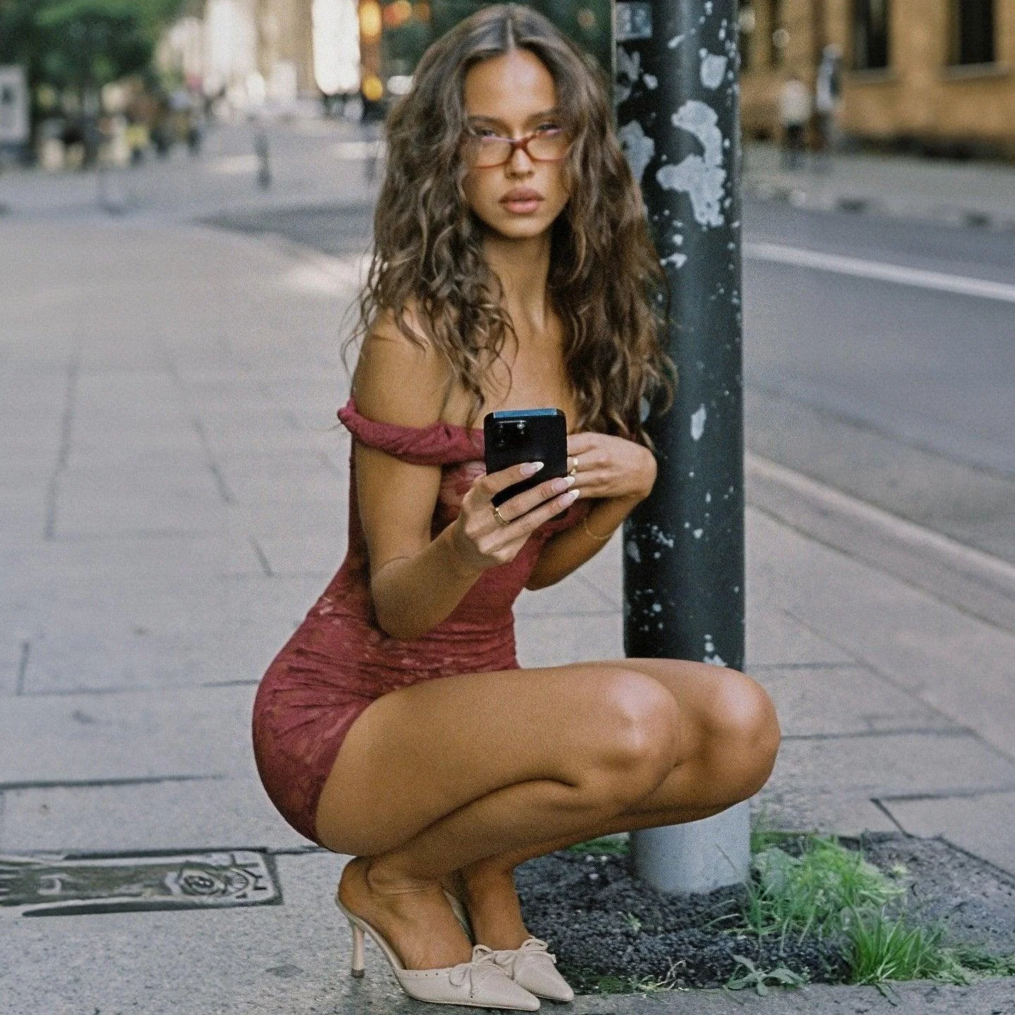 Elegant Off-Shoulder Lace Mini Dress