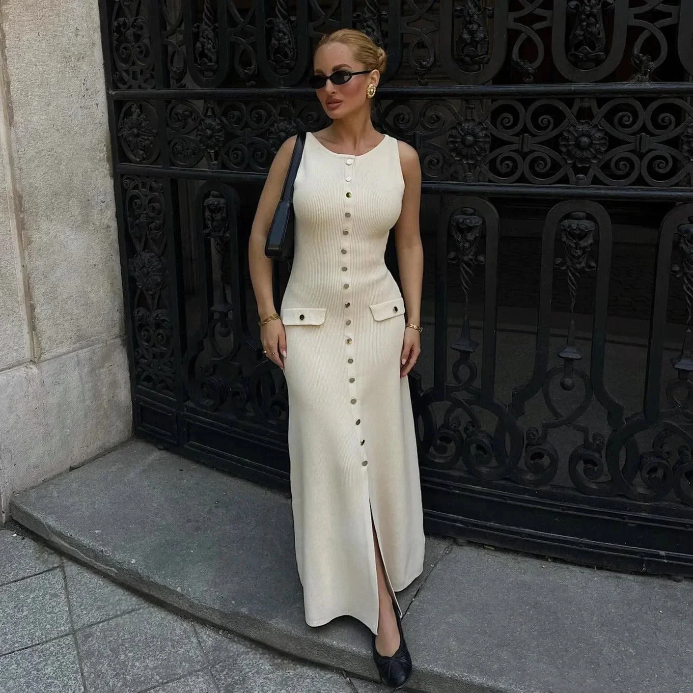 Elegant Sleeveless Maxi Dress in White or Black