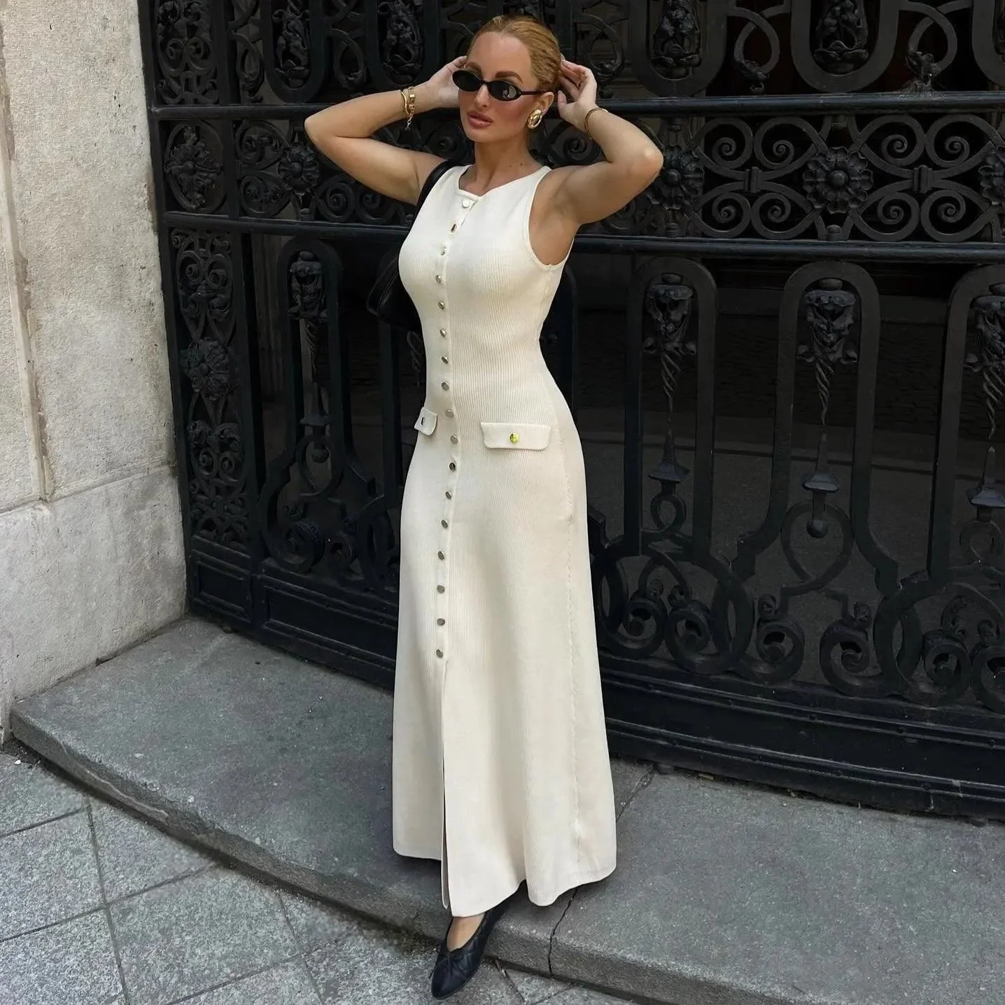 Elegant Sleeveless Maxi Dress in White or Black