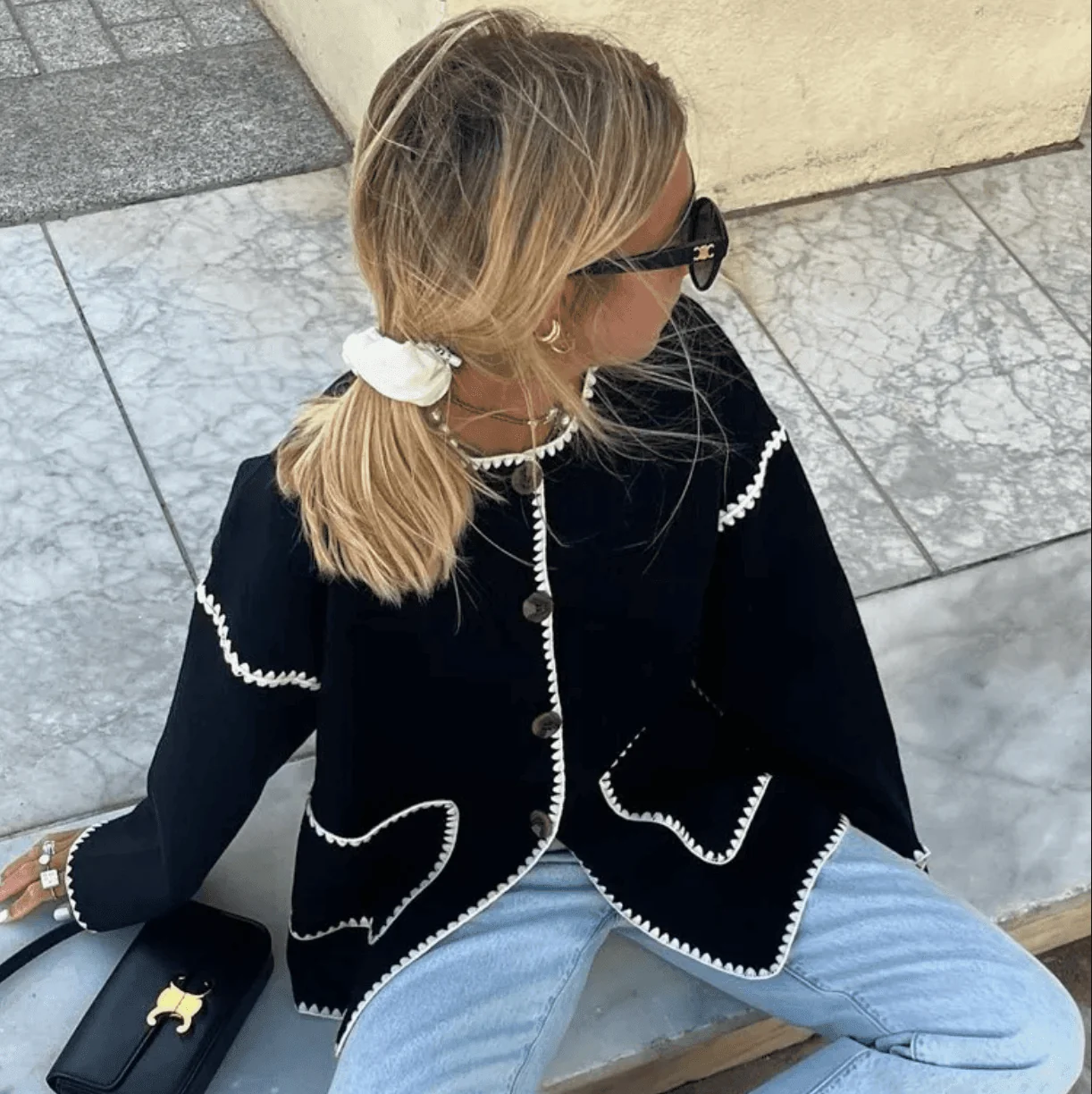 Stylish Button-Up Jacket with Color Contrast Detail